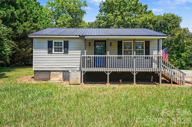 310 Main Avenue E, Hildebran, NC 28637