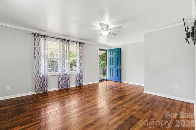 310 Main Avenue E, Hildebran, NC 28637
