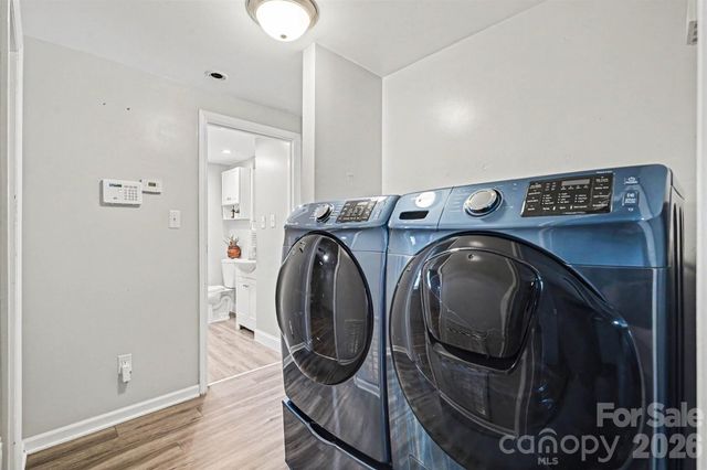 310 Main Avenue E, Hildebran, NC 28637