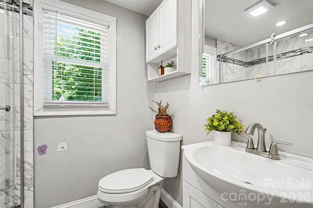 310 Main Avenue E, Hildebran, NC 28637