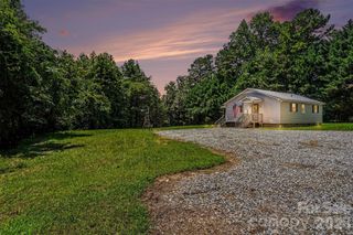 310 Main Avenue E, Hildebran, NC 28637