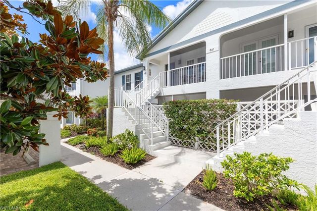 841 Tanbark DR 202, Naples, FL 34108