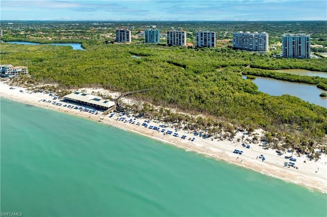 841 Tanbark DR 202, Naples, FL 34108