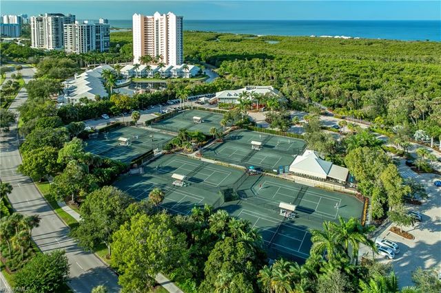 841 Tanbark DR 202, Naples, FL 34108