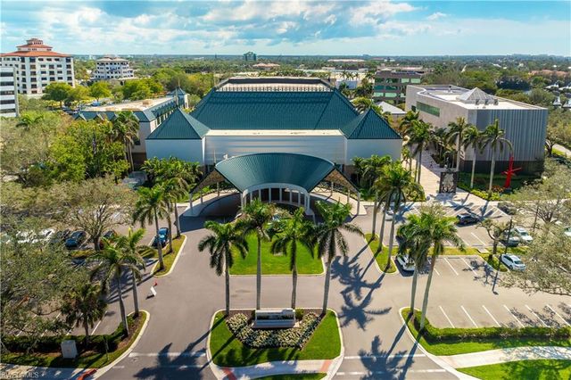 841 Tanbark DR 202, Naples, FL 34108