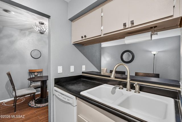 1600 N Wilmot Rd Unit 131, Tucson, AZ 85712