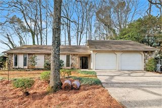 1110 Lake Drive, Roswell, GA 30075