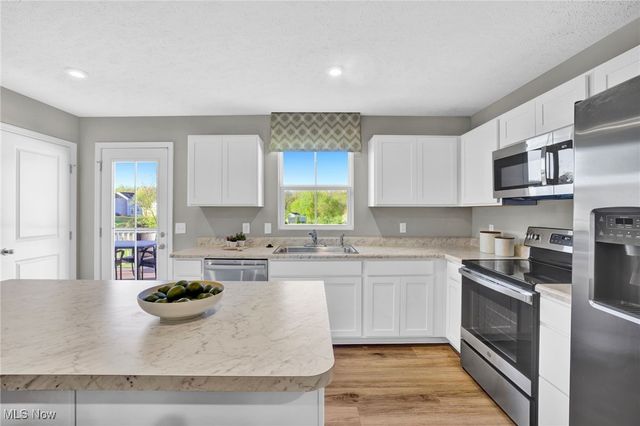 3575 Kenyon Creek Avenue NW, Massillon, OH 44647