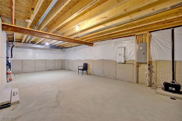 3575 Kenyon Creek Avenue NW, Massillon, OH 44647