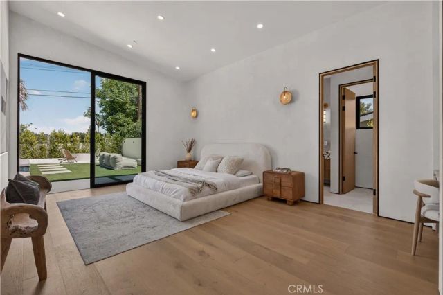 5636 Rawlings Avenue, Woodland Hills, CA 91367