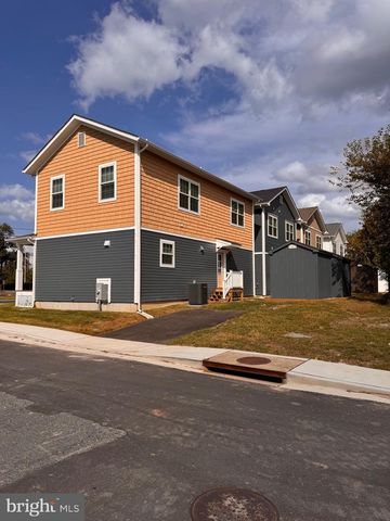 638 DOUGLAS ST, Cambridge, MD 21613
