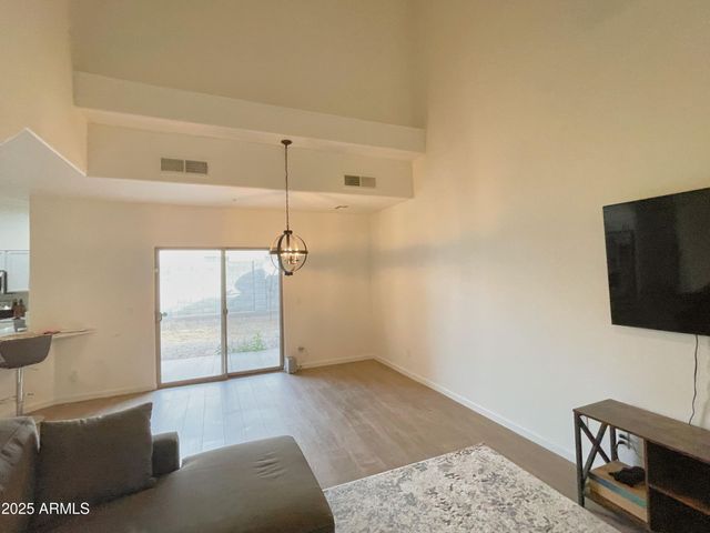 8144 W BECK Lane, Peoria, AZ 85382