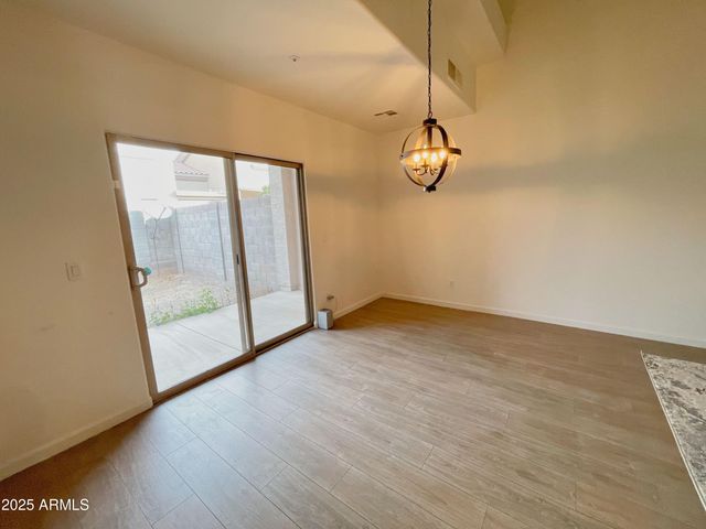 8144 W BECK Lane, Peoria, AZ 85382