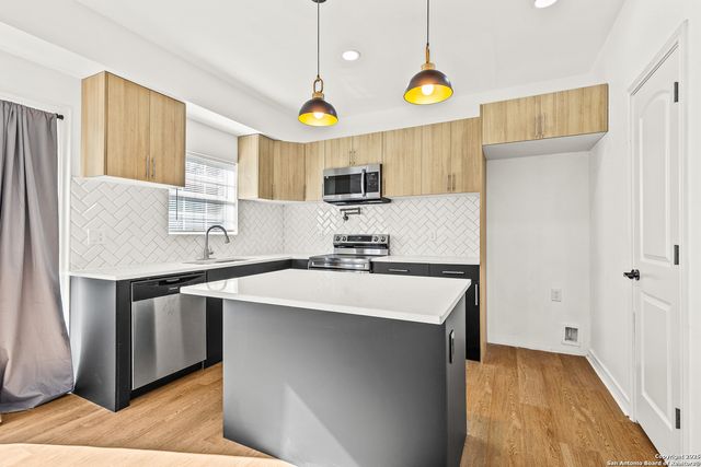 115 Milton, San Antonio, TX 78209