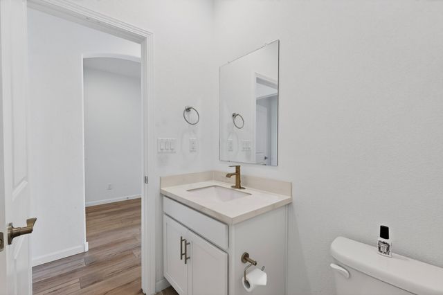 120 Mountaingem Loop, Santa Fe, NM 87508