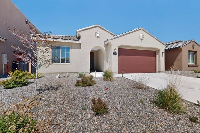 120 Mountaingem Loop, Santa Fe, NM 87508