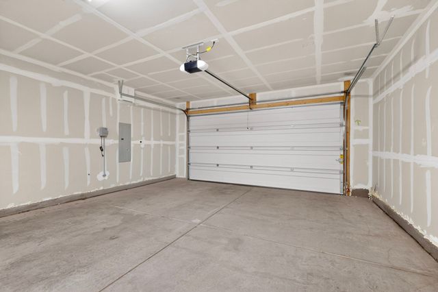 120 Mountaingem Loop, Santa Fe, NM 87508