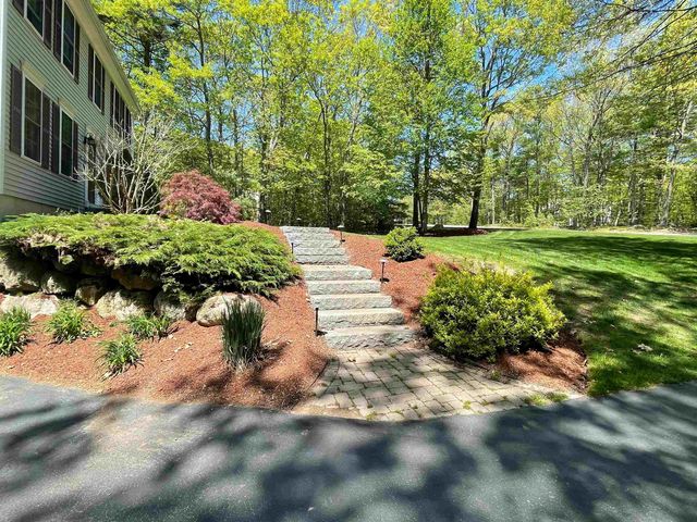 64 Peppermint Street, Goffstown, NH 03045