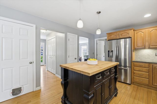 64 Peppermint Street, Goffstown, NH 03045