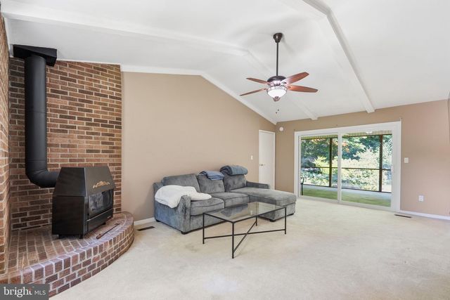 2202 JESTER CT, Reston, VA 20191