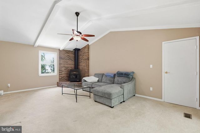 2202 JESTER CT, Reston, VA 20191