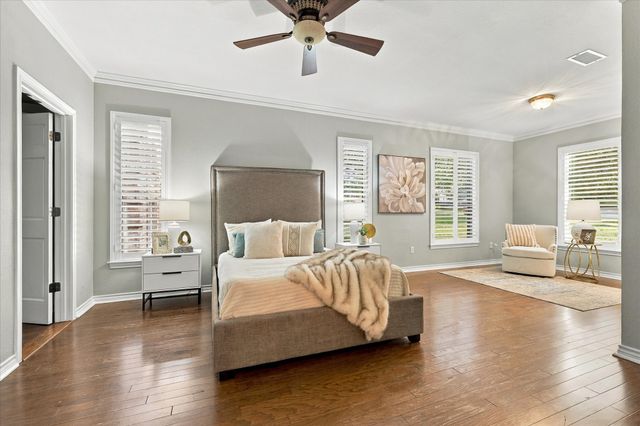 82 Remington Drive W, Highland Village, TX 75077