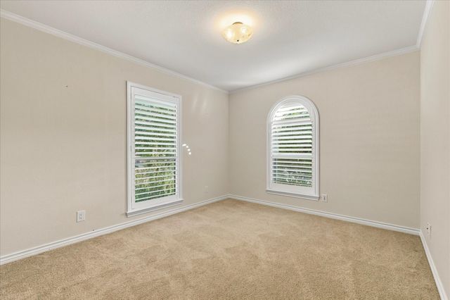 82 Remington Drive W, Highland Village, TX 75077