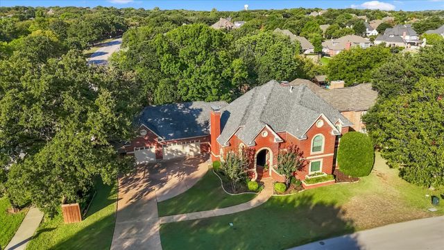 82 Remington Drive W, Highland Village, TX 75077