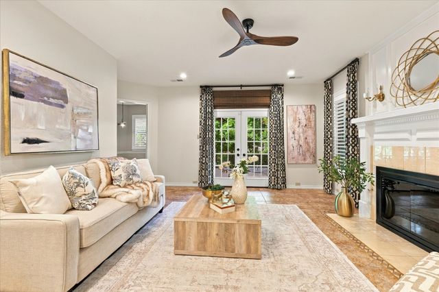 82 Remington Drive W, Highland Village, TX 75077