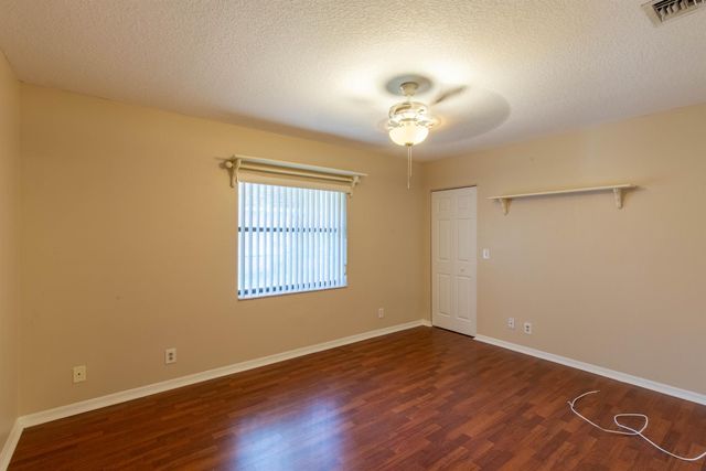 1559 Grantham Drive E, Wellington, FL 33414