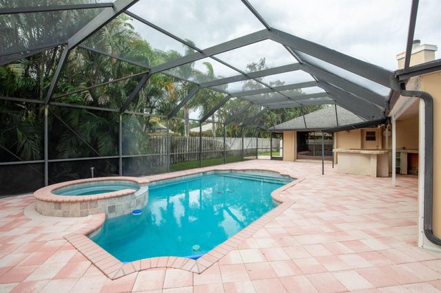 1559 Grantham Drive E, Wellington, FL 33414