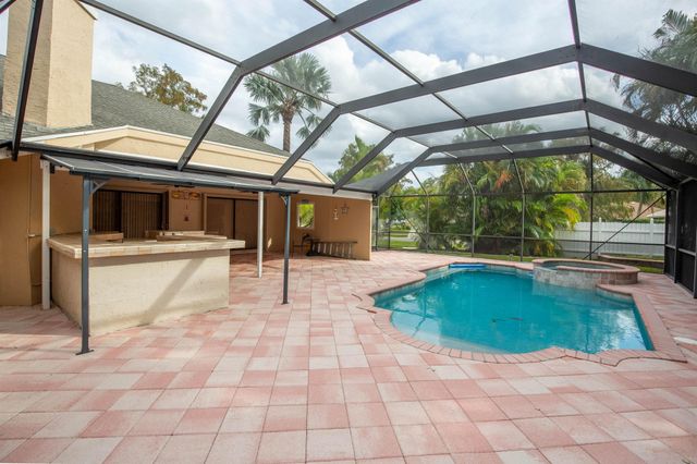 1559 Grantham Drive E, Wellington, FL 33414