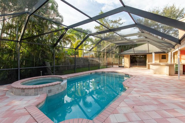 1559 Grantham Drive E, Wellington, FL 33414