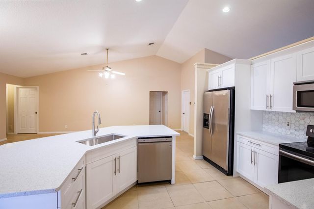 1559 Grantham Drive E, Wellington, FL 33414