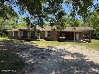 350 Randolphville Road, Bolivia, NC 28422