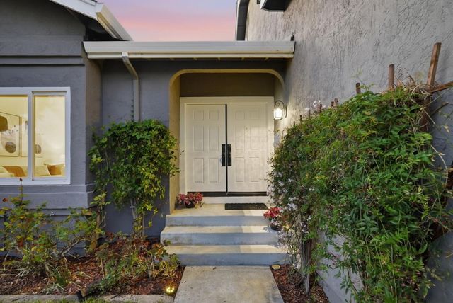 3611 Groesbeck Hill Drive, San Jose, CA 95148