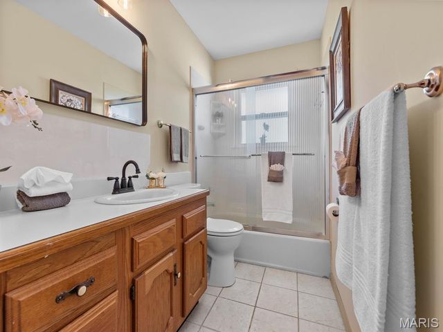 642 Laven Del Lane, Kirkwood, MO 63122