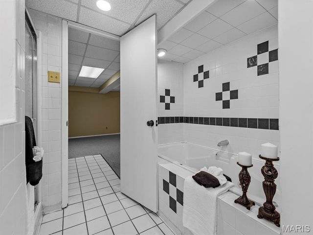 642 Laven Del Lane, Kirkwood, MO 63122