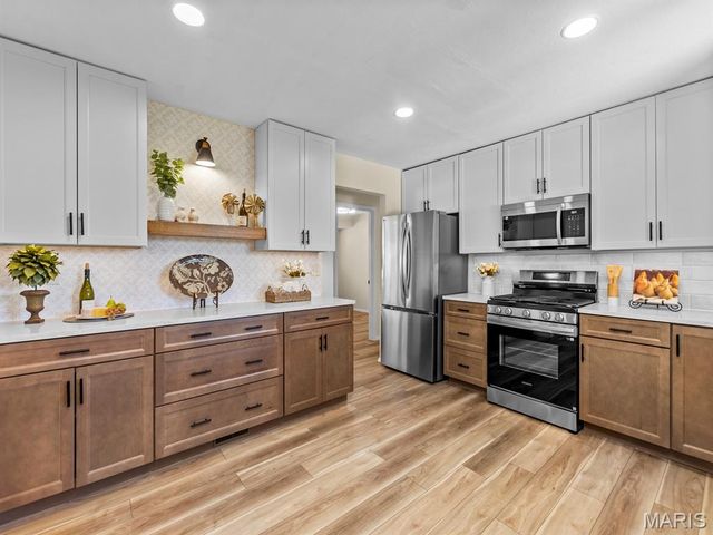 642 Laven Del Lane, Kirkwood, MO 63122