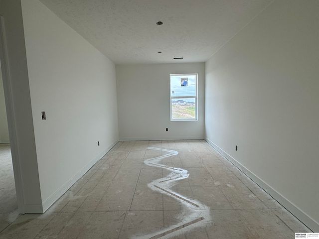 20909 Nebraska Avenue, Elkhorn, NE 68022
