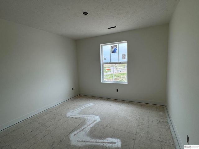 20909 Nebraska Avenue, Elkhorn, NE 68022