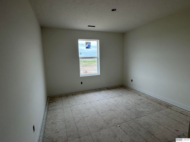 20909 Nebraska Avenue, Elkhorn, NE 68022