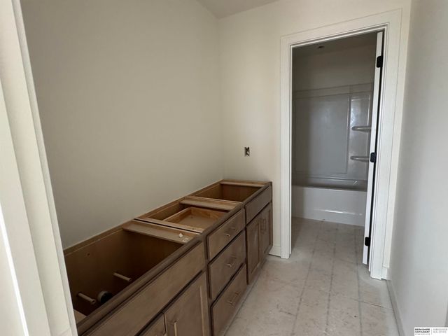 20909 Nebraska Avenue, Elkhorn, NE 68022