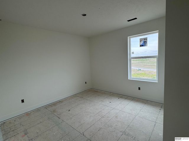 20909 Nebraska Avenue, Elkhorn, NE 68022