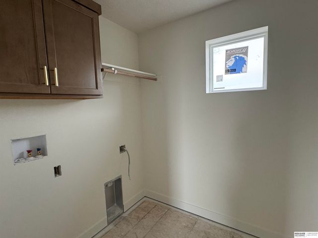 20909 Nebraska Avenue, Elkhorn, NE 68022