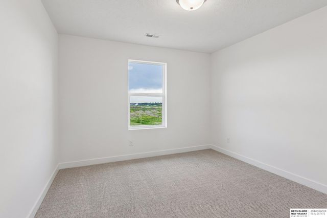 20909 Nebraska Avenue, Elkhorn, NE 68022