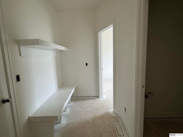 20909 Nebraska Avenue, Elkhorn, NE 68022