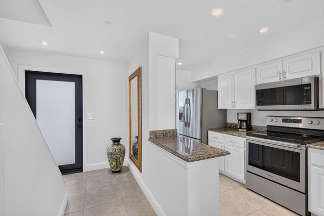 547 NE 7th Avenue, Fort Lauderdale, FL 33301