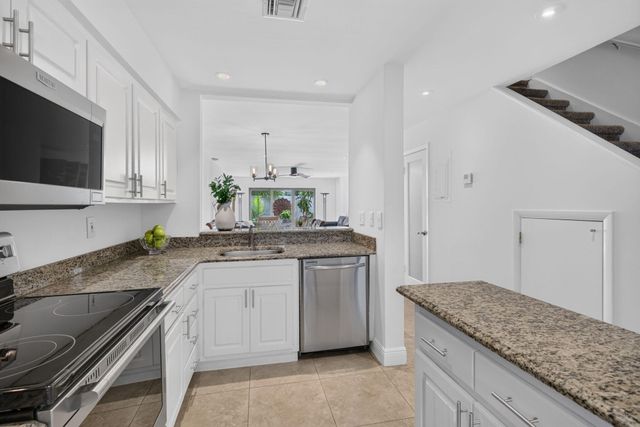 547 NE 7th Avenue, Fort Lauderdale, FL 33301