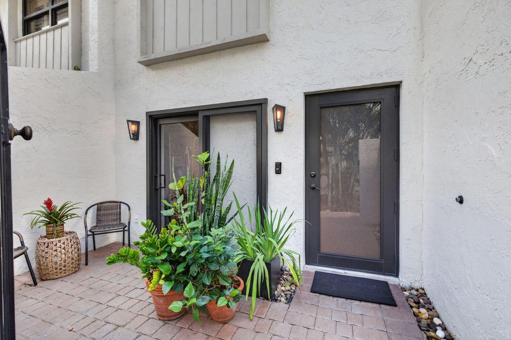 547 NE 7th Avenue, Fort Lauderdale, FL 33301